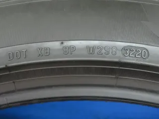 2x Winterreifen 285/40 R22 110V Pirelli Scorpion Winter DOT 3220 6,8 mm - Bild 8