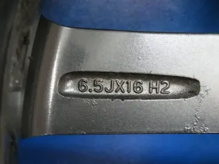 Original Seat Leon Typ KL Seat Leon ST Typ KL 16 Zoll Abrera II Winterräder Alufelgen SE026516 Schwarz Winterreifen 2x 7,4 mm / 2x 6,8 mm - Bild 6