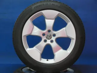 Original VW ID.BUZZ 20 Zoll Stockton Winterräder Alufelgen 1T3601025AB 1T3601025AC Silber Winterreifen 4x 8,4 mm - Bild 1