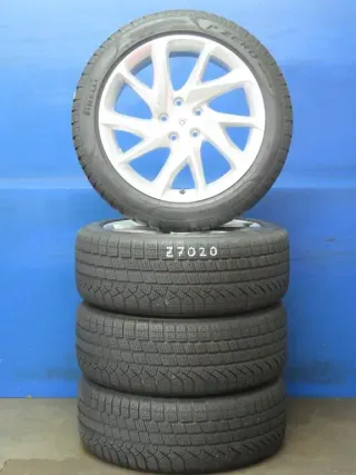 Original Cupra Formentor 18 Zoll V-Speichen-Rad Winterräder Alufelgen 5FF601025C Silber Winterreifen 4x 7,1 mm - Bild 2