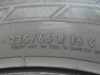 2x Allwetterreifen 235/65 R16 115/113R Continental Van Contact A/S Ultra DOT 0525 2x 8,5 mm - Bild 9