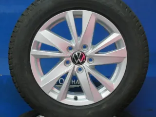 Original VW Touran II 16 Zoll Karlstad Winterräder Alufelgen 5TA601025Q Silber Winterreifen 4x 99% - Bild 1
