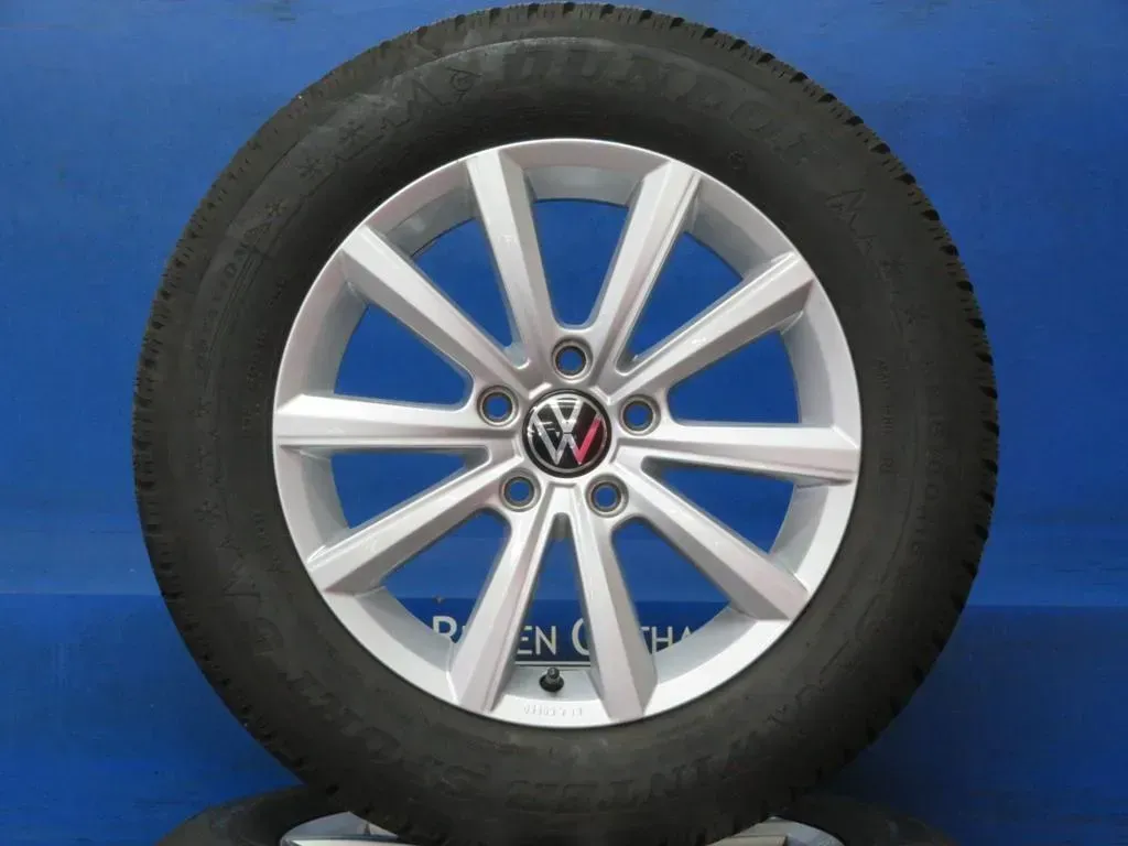 Original VW Passat Limousine VW Passat Variant 16 Zoll Merano Winterräder Alufelgen 3G0071496B Silber Winterreifen 2x 6,6 mm 2x 8,7 mm - Bild 1