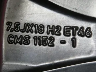 Original Cupra Leon 18 Zoll 5-Arm-Design Winterräder Alufelgen 5FA601025H Schwarz Winterreifen 4x 7,9 mm - Bild 5