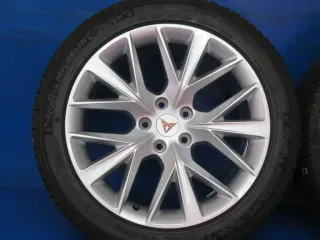 Original Cupra Formentor 18 Zoll Y-Speichen-Rad Winterräder Alufelgen 5FF071498 Silber Winterreifen 2x 5,8 mm / 2x 6,4 mm - Bild 12