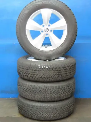 Original Skoda Kodiaq 17 Zoll 5-Arm-Rotor Winterräder Alufelgen 565601025J Silber Winterreifen 2x 7,1 mm / 2x 6,8 mm - Bild 2
