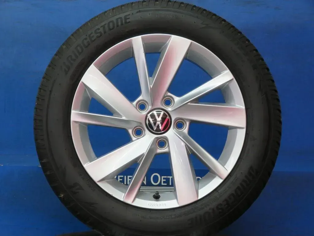 Original VW Golf 8 16 Zoll Gavia Winterräder Alufelgen 5H0071496 Silber Winterreifen 2x 6,5 mm / 2x 7 mm - Bild 1