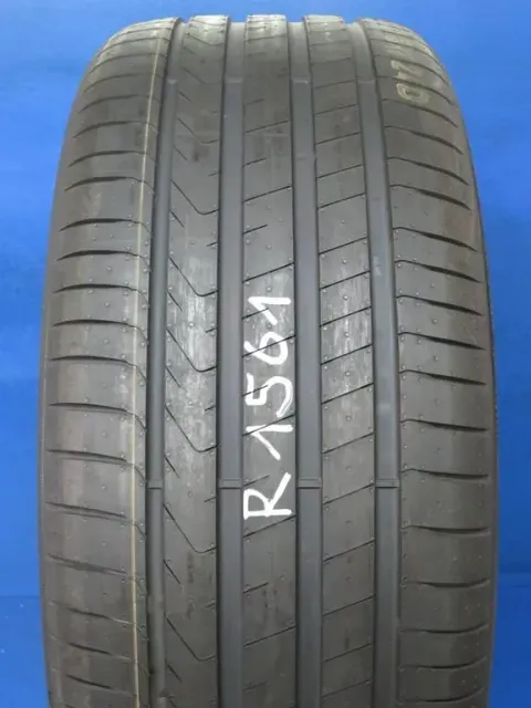 Background image for 1x Sommerreifen 255/50 R19 107HMO Pirelli Scorpion MO DOT 2924 100%