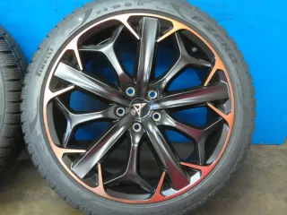Original Cupra Formentor 19 Zoll 5-Y-Speichen-Rad Winterräder Alufelgen 5FF601025K Schwarz Winterreifen 4x 7,3 mm 99% - Bild 14