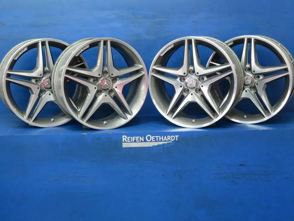 Original Mercedes Benz A-Klasse A45 AMG Typ 176 Mercedes Benz CLA 45 AMG Typ 117 Alufelgen 18 Zoll AMG-5-Doppelspeichen-Design A1764010100 + RDKS + Nabendeckel gebraucht - Bild 1