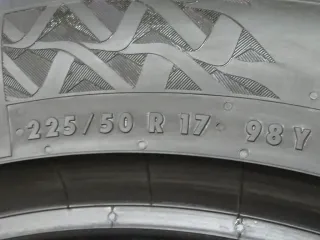 4x Sommerreifen 225/50 R17 98Y XL Continental Premium Contact 7 DOT 0525 2x 5,5 mm / 2x 6,5 mm - Bild 9