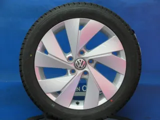 Original VW Golf 8 17 Zoll Belmond Ganzjahresräder Alufelgen 5H0601025B Silber Ganzjahresreifen - Bild 1