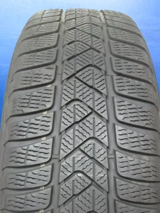 Original VW Touran II 16 Zoll Karlstad Winterräder Alufelgen 5TA601025Q Silber Winterreifen 2x 5,9 mm / 2x 7,4 mm - Bild 10