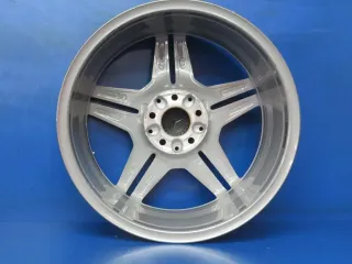 Original Mercedes Benz A-Klasse A45 AMG Typ 176 Mercedes Benz CLA 45 AMG Typ 117 Alufelgen 18 Zoll AMG-5-Doppelspeichen-Design A1764010100 + RDKS + Nabendeckel gebraucht - Bild 12